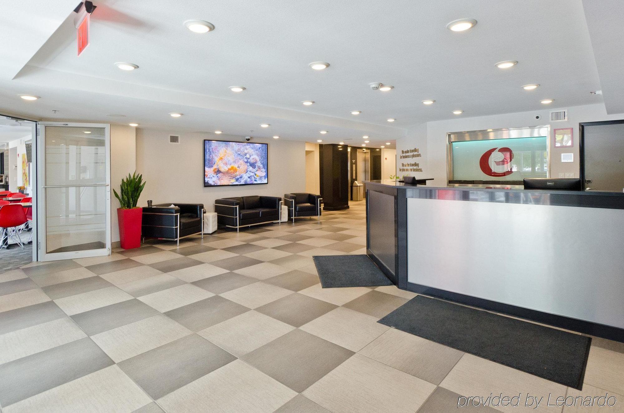 Hotel Elan YYC 외부 사진